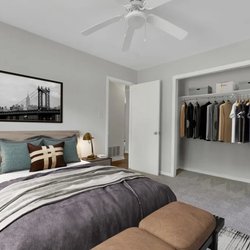 bedroom at Briarcliff located in Milledgeville, GA