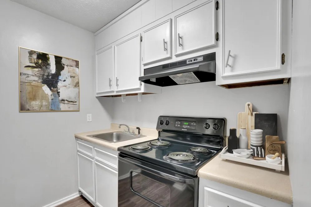 kitchen at Briarcliff located in Milledgeville, GA